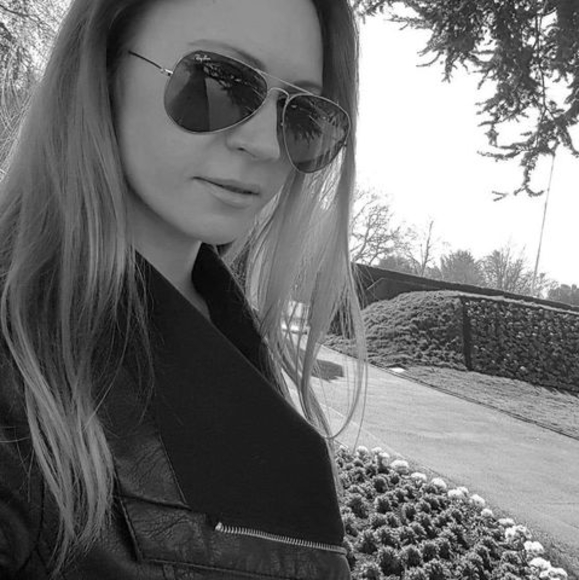 Meet your Posher, Liliana - Picture 1 of 1